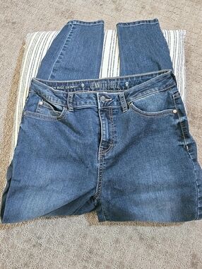 Jennifer Lopez  High-Rise Skinny Jeans